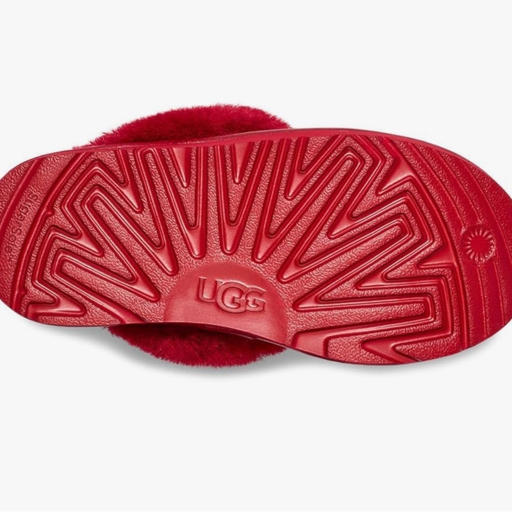 NIB UGG COZY II GEL HEARTS SLIPPERS RED‎ YOUTH SIZE 6 FIT WOMEN 8 - FIRM PRICE - Picture 3 of 4